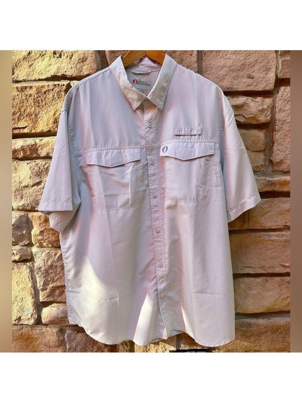 The American Outdoorsman Men’s Short Sleeve Quiet Grey Fishing Shirt Size XXL